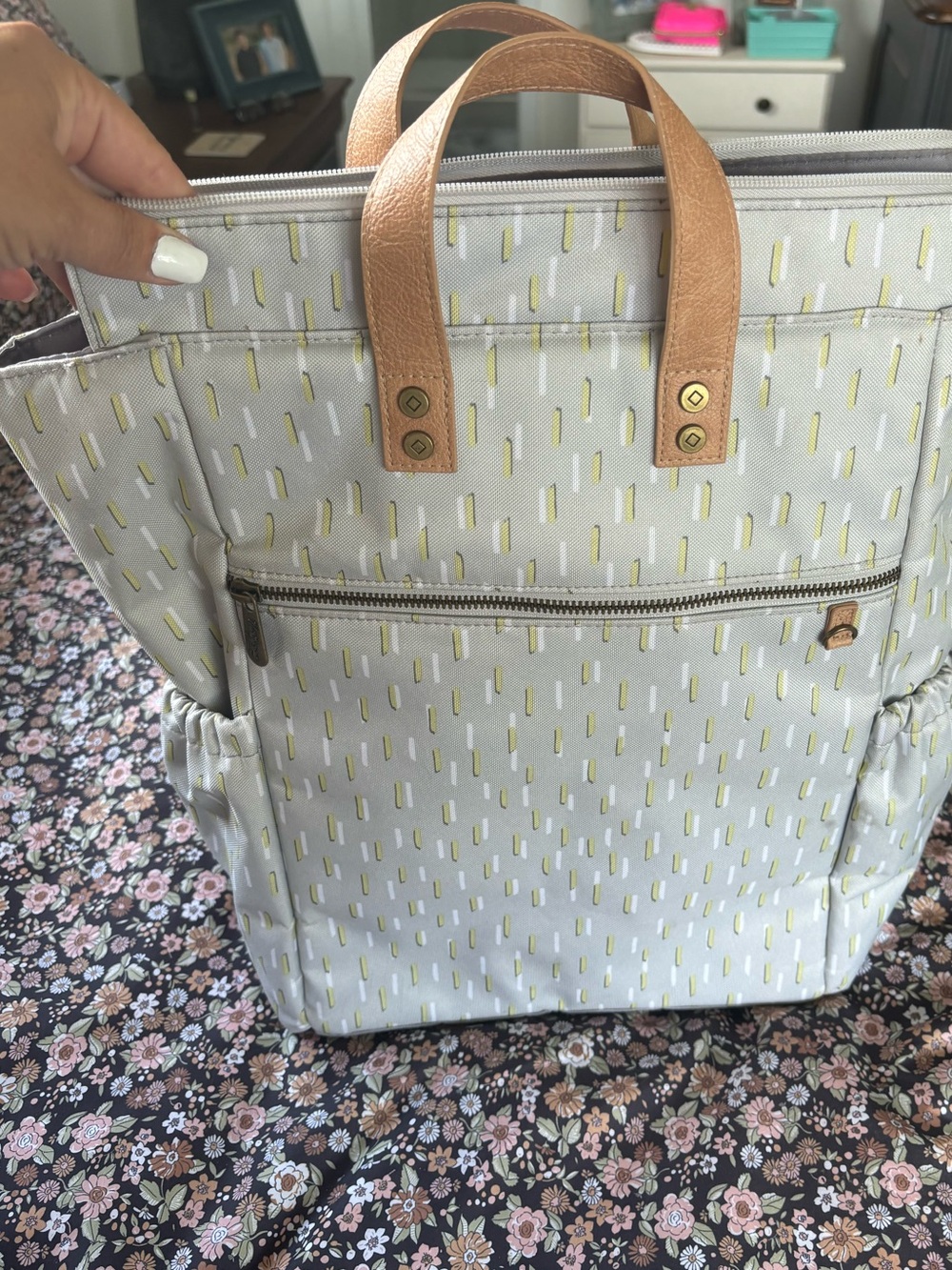 thirty-one Cream Backpack Tote with Tan Handles and Yellow Dash Pattern